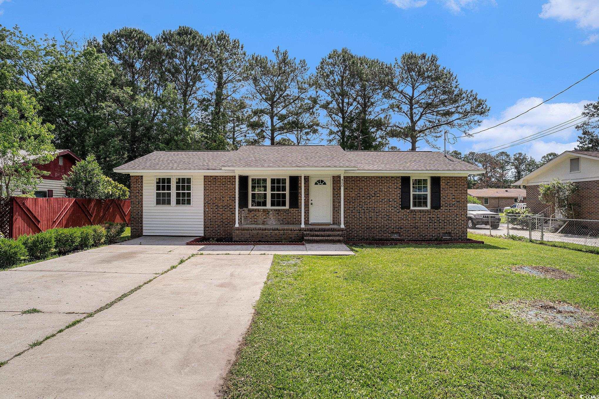 450 Player Street Georgetown, SC 29440 - Photo 2 of 40 Gallery Image 2