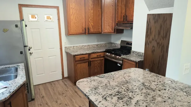 $259,900 | 926 Wilson Avenue, St. Paul, MN 55106