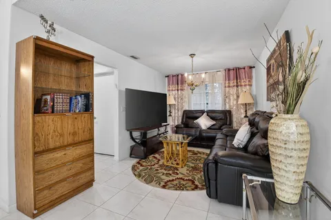 $2,500 | 5782 Brook Bound Lane, Unit A, Boynton Beach, FL 33437