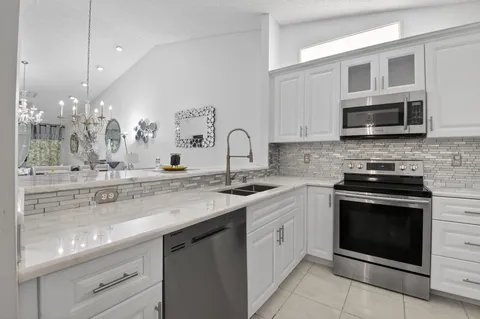 $2,500 | 5782 Brook Bound Lane, Unit A, Boynton Beach, FL 33437