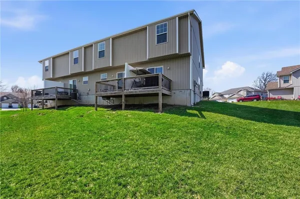 $229,900 | 815 Raven Court, Belton, MO 64012