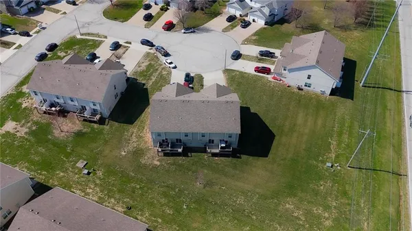 $229,900 | 815 Raven Court, Belton, MO 64012