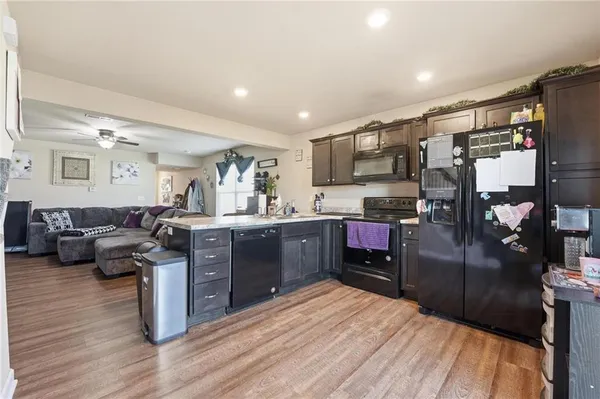 $229,900 | 815 Raven Court, Belton, MO 64012