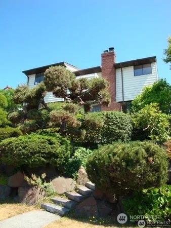 $5,200 | 2320 West Viewmont Way West, Seattle, WA 98199