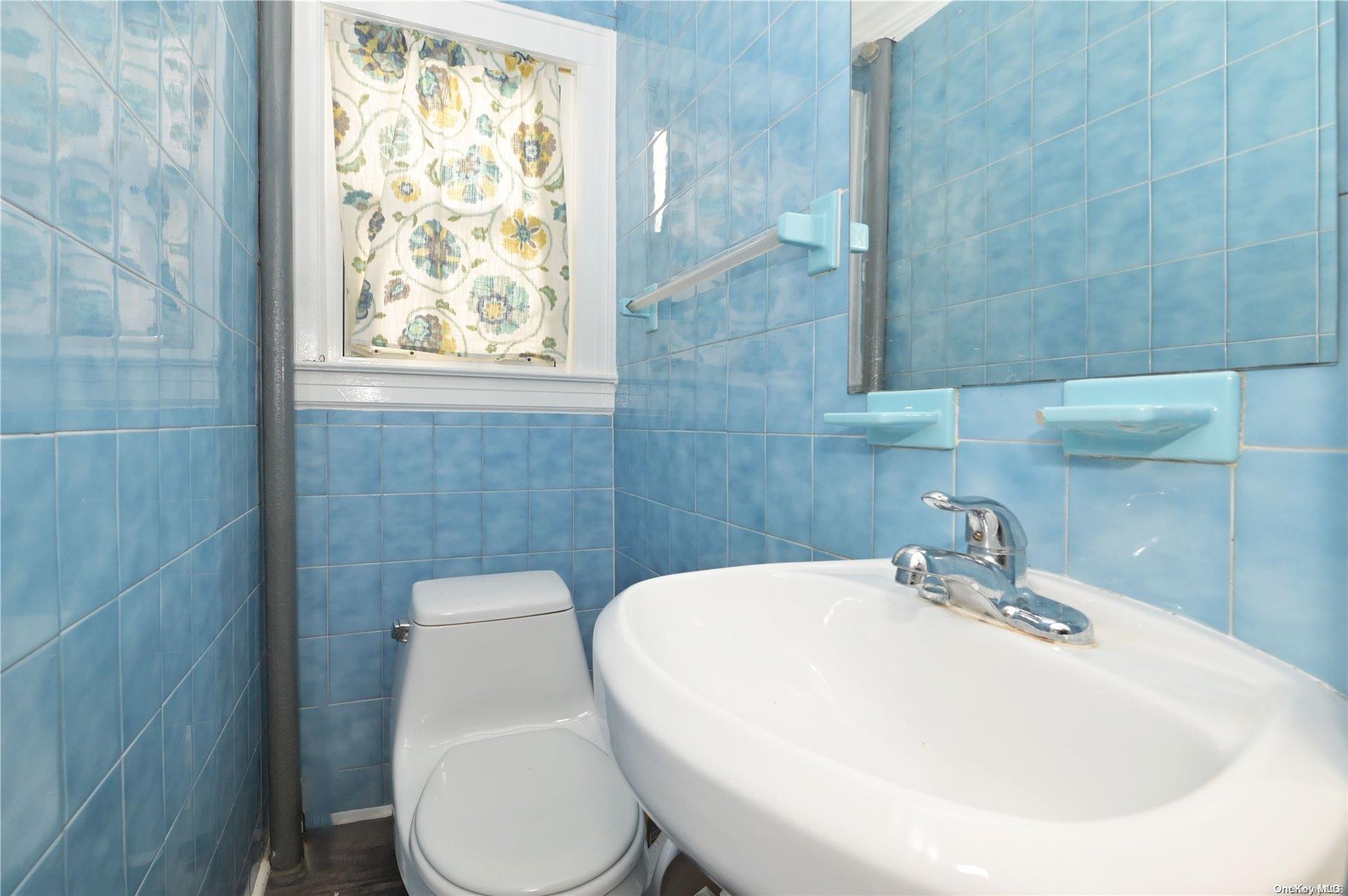 89-77 211th Street Queens, NY 11427 - Photo 13 of 31