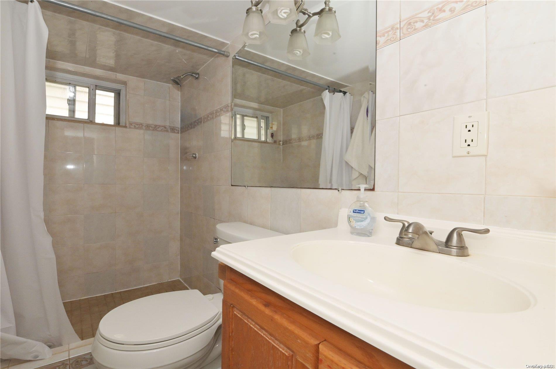 89-77 211th Street Queens, NY 11427 - Photo 21 of 31