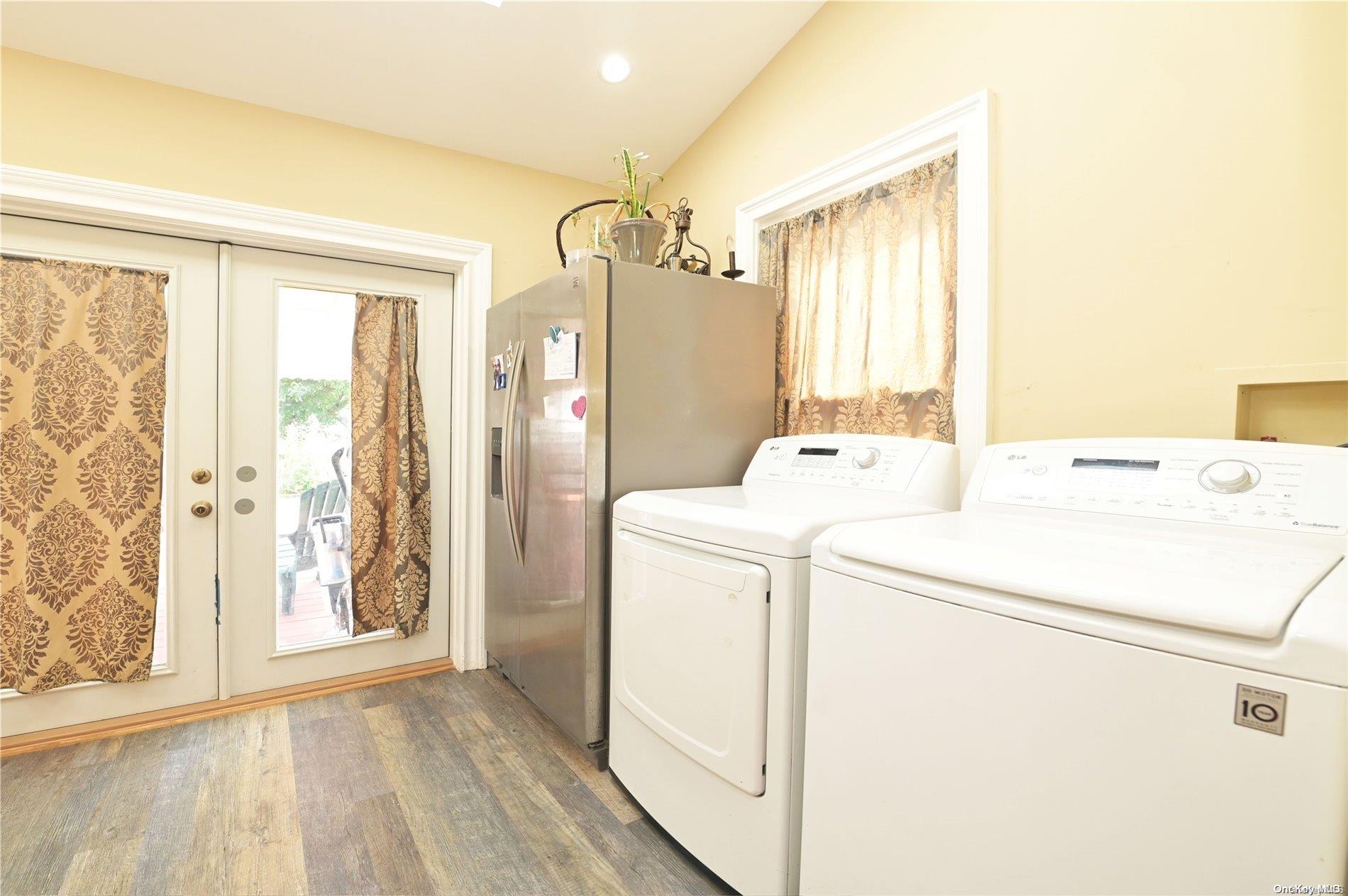 89-77 211th Street Queens, NY 11427 - Photo 22 of 31