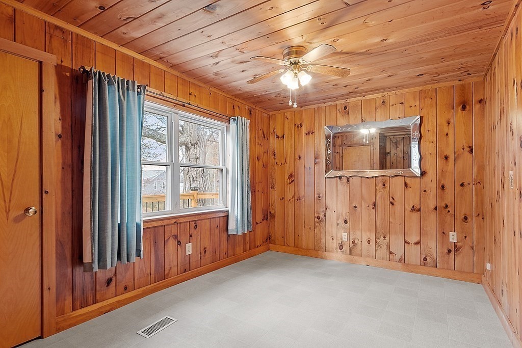 75 Conleys Grove Road Derry, NH 03038 - Photo 24 of 41 wooden floor in an empty room