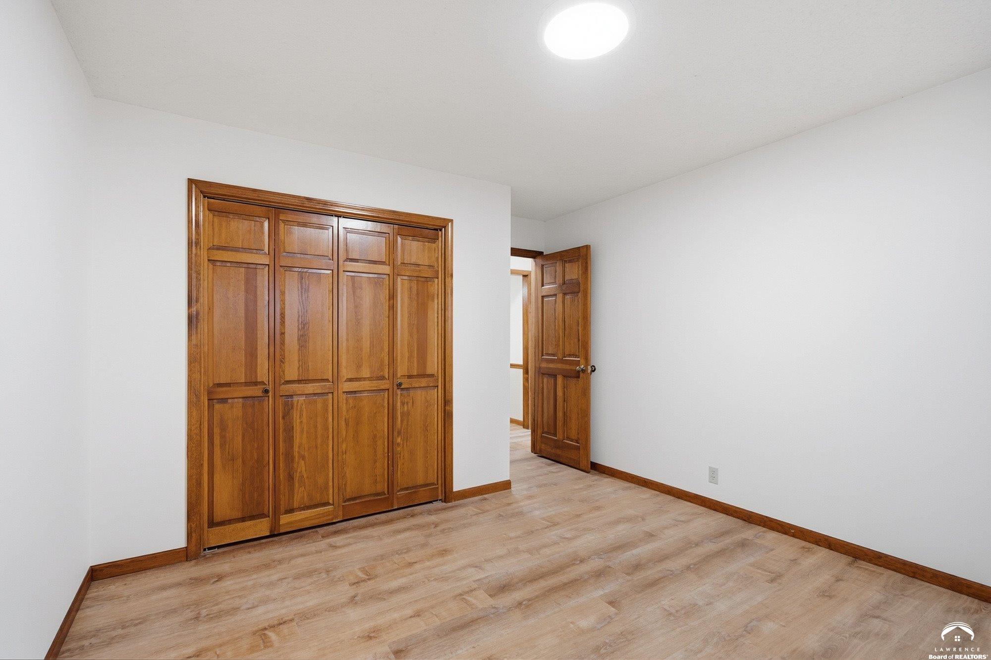 2018 Crossgate Drive Lawrence, KS 66047 - Photo 25 of 33