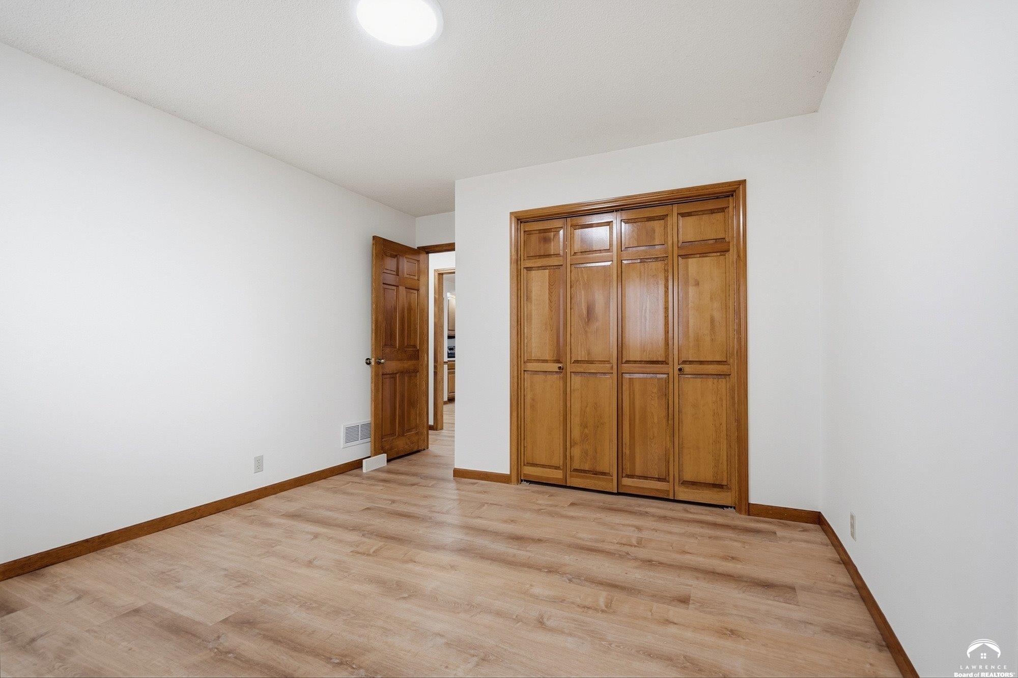 2018 Crossgate Drive Lawrence, KS 66047 - Photo 27 of 33