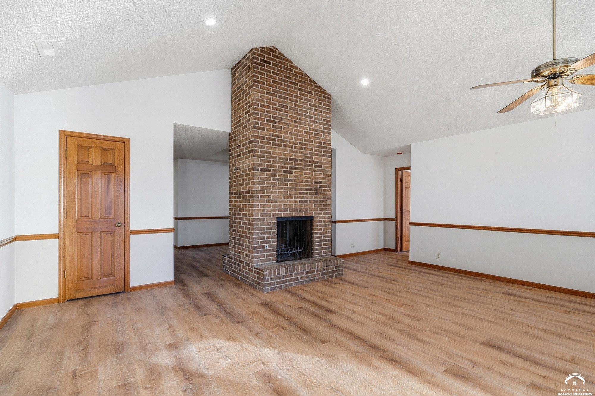 2018 Crossgate Drive Lawrence, KS 66047 - Photo 6 of 33