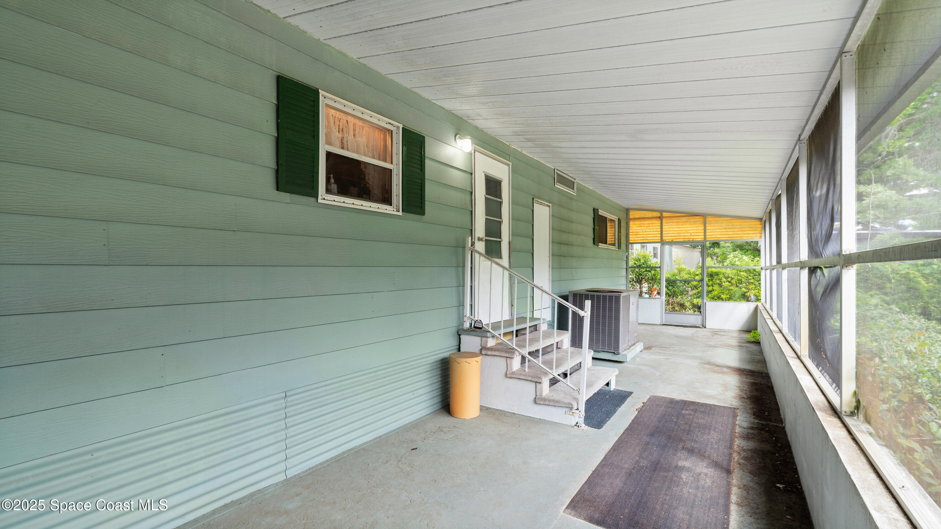 6850 Blue Bonnet Drive Cocoa, FL 32927 - Photo 8 of 38 16-6850 Blue Bonnet Dr (20 of 39)