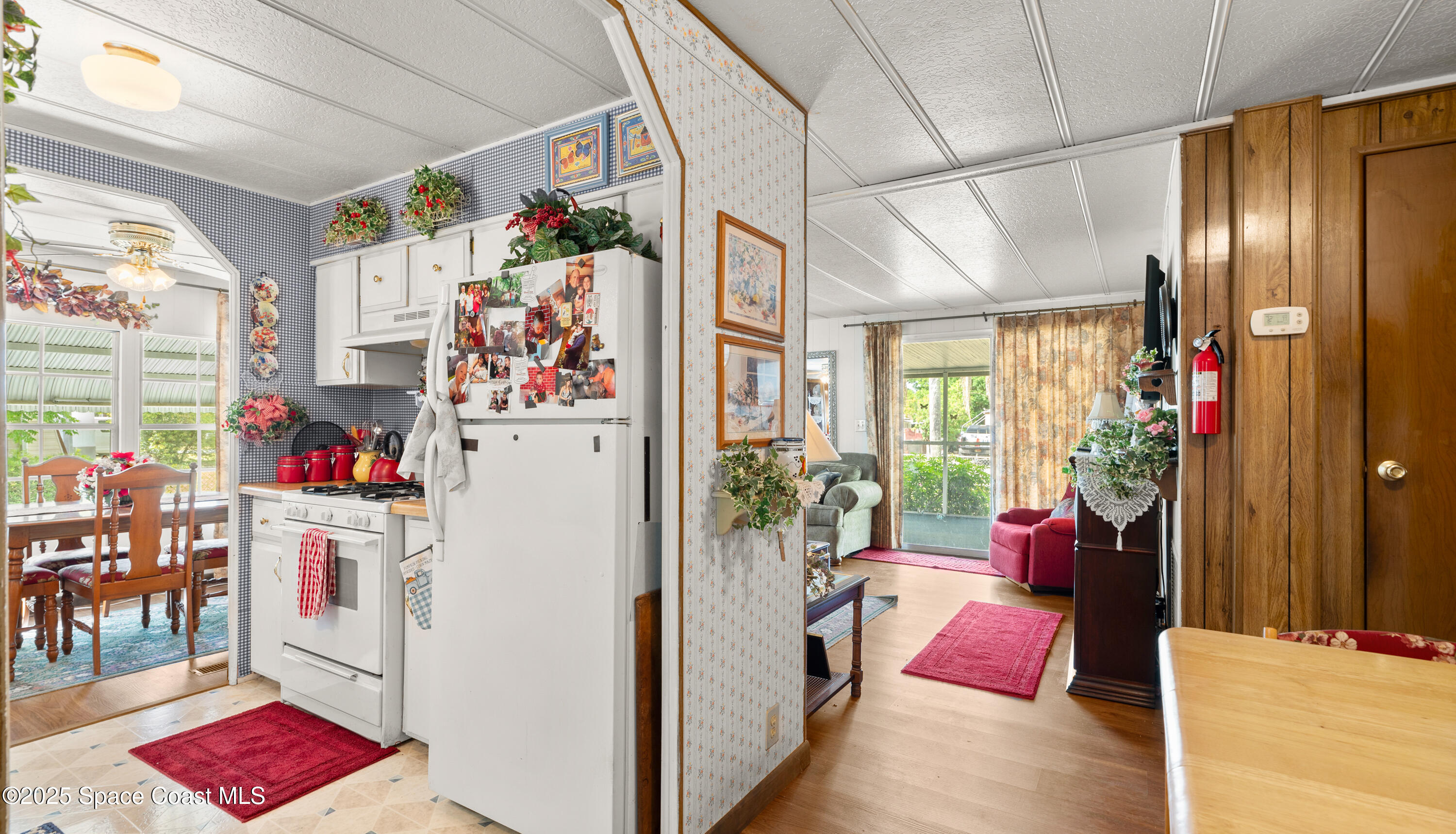 6850 Blue Bonnet Drive Cocoa, FL 32927 - Photo 9 of 38 18-6850 Blue Bonnet Dr (22 of 39)