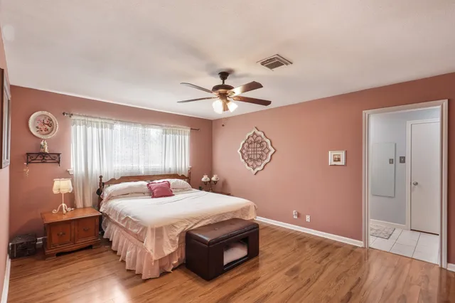 $3,225 | 5003 Mockingbird Lane, Katy, TX 77493