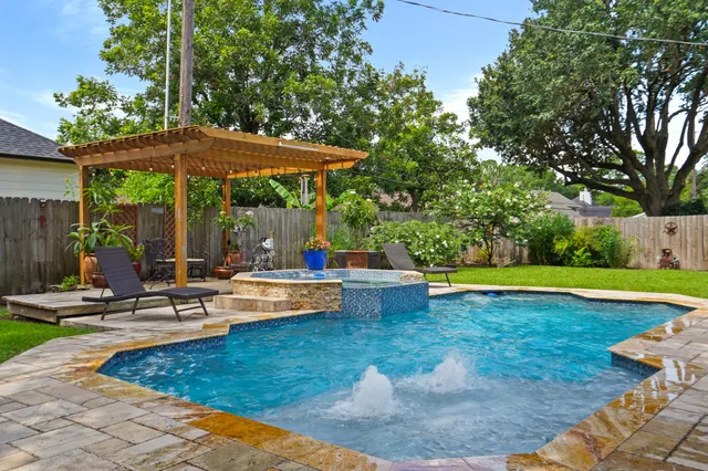 $3,225 | 5003 Mockingbird Lane, Katy, TX 77493