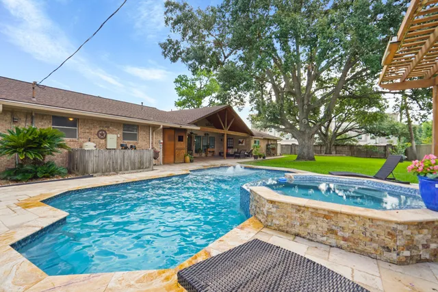 $3,225 | 5003 Mockingbird Lane, Katy, TX 77493