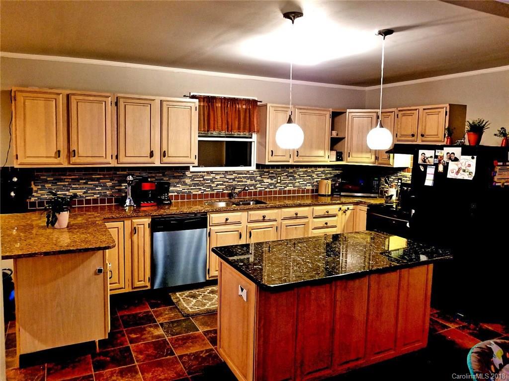 1217 Sunset Road Charlotte, NC 28216 - Photo 8 of 13 Gallery Image 8