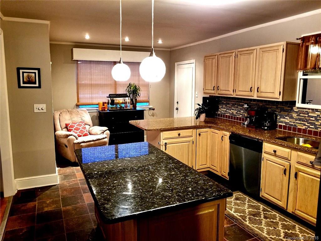 1217 Sunset Road Charlotte, NC 28216 - Photo 9 of 13 Gallery Image 9