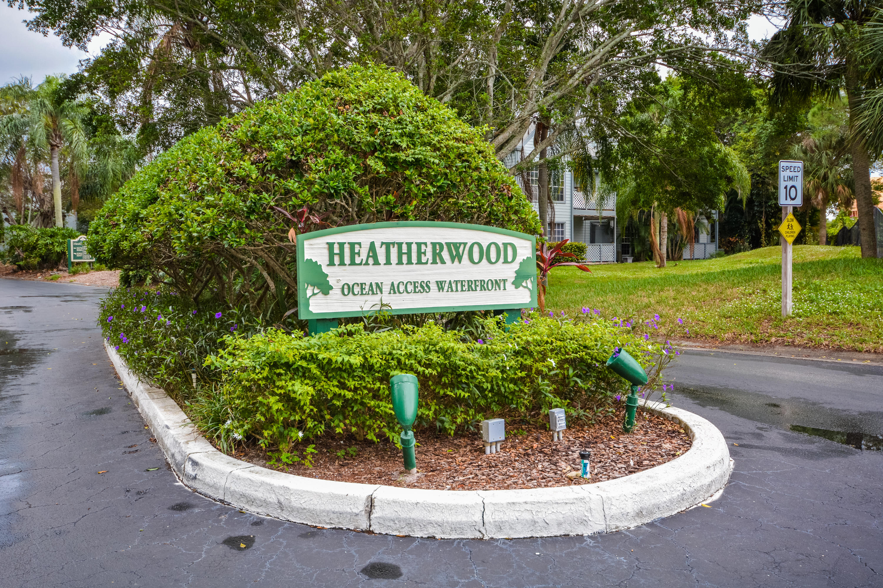 5048 Heatherhill Lane, Unit 3 Boca Raton, FL 33486 - Photo 17 of 19 COMMUNITY