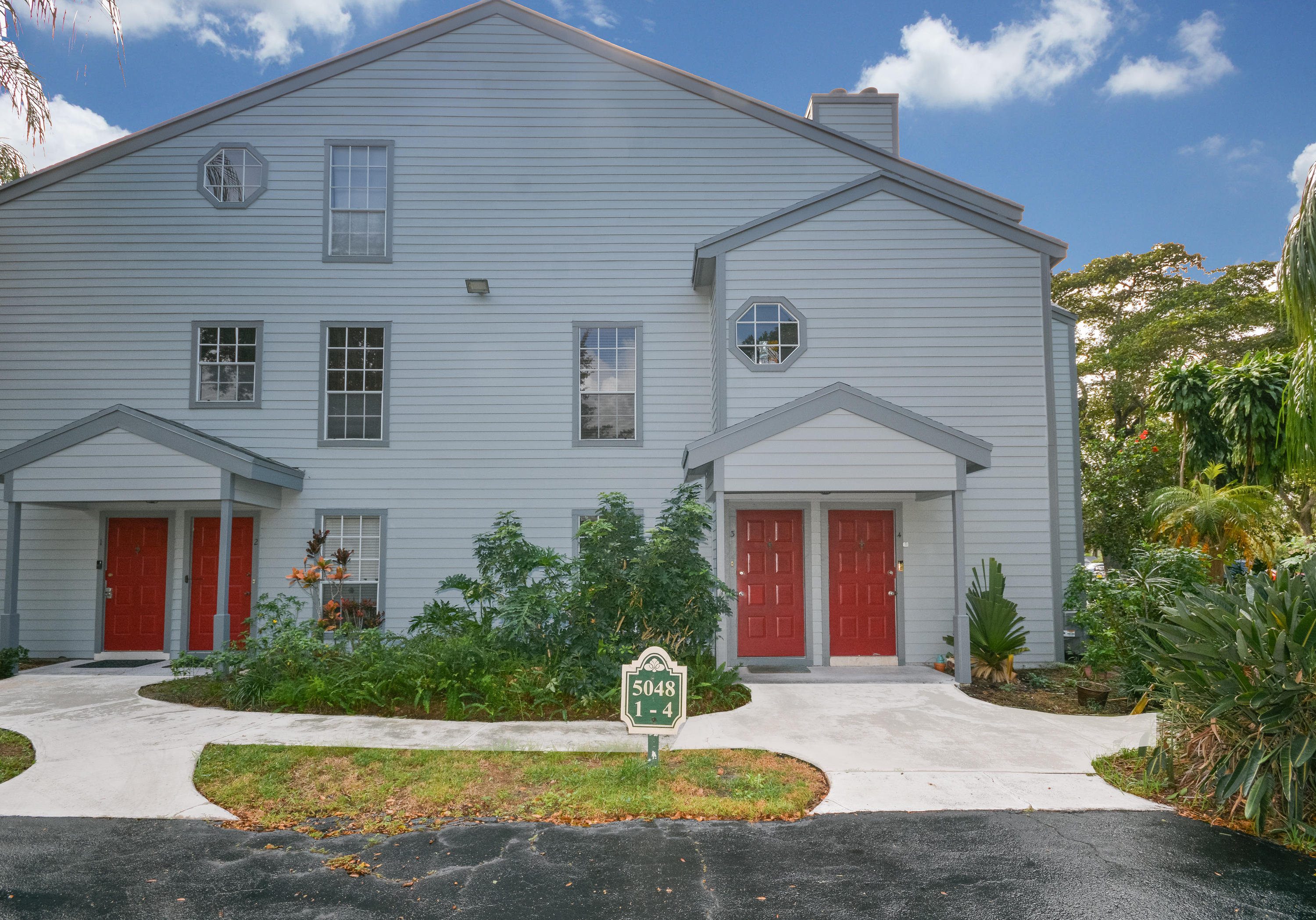 5048 Heatherhill Lane, Unit 3 Boca Raton, FL 33486 - Photo 18 of 19 FRONT ENTRANCE