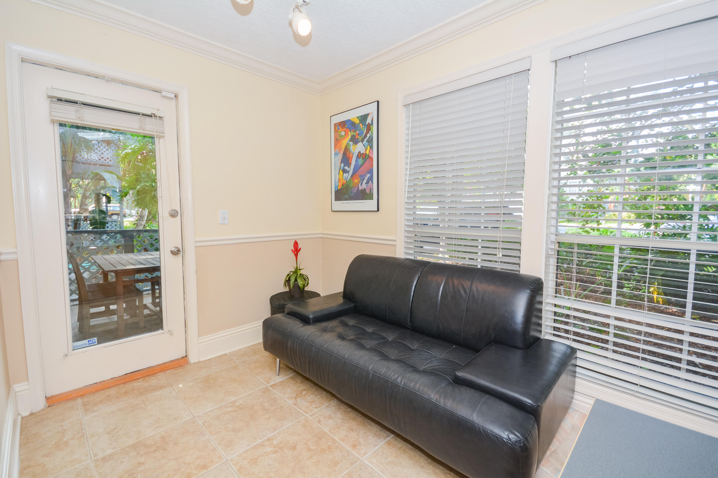 5048 Heatherhill Lane, Unit 3 Boca Raton, FL 33486 - Photo 9 of 19 SUN ROOM