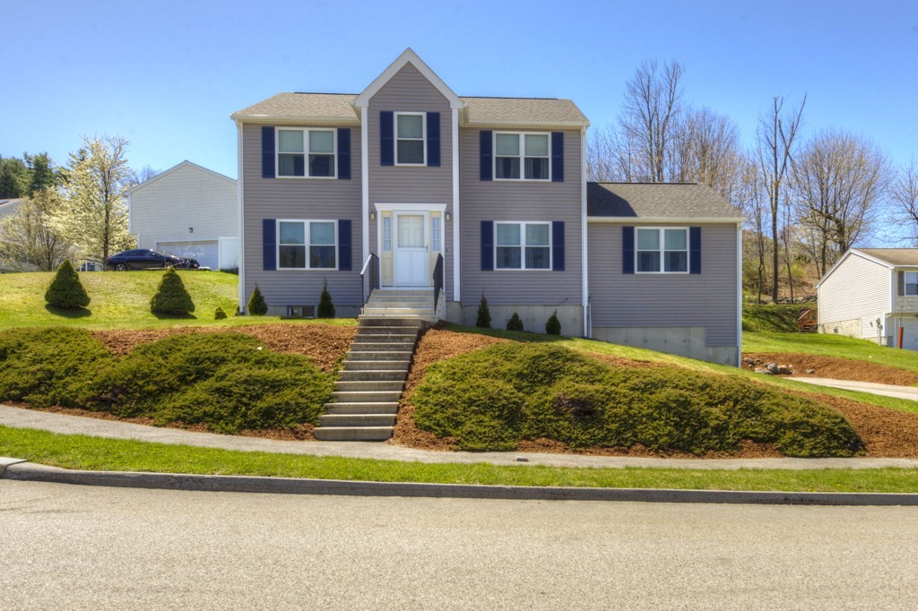 5 Shawnee Road Worcester, MA 01606 - Photo 1 of 39 Gallery Image 1