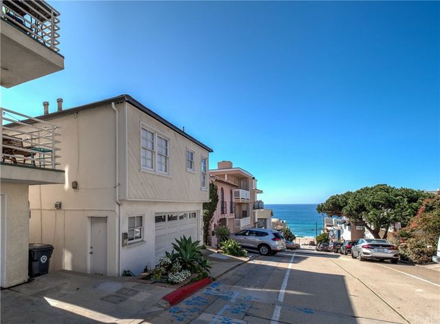 $1,700,000 | 216 44th Street, Manhattan Beach, CA 90266