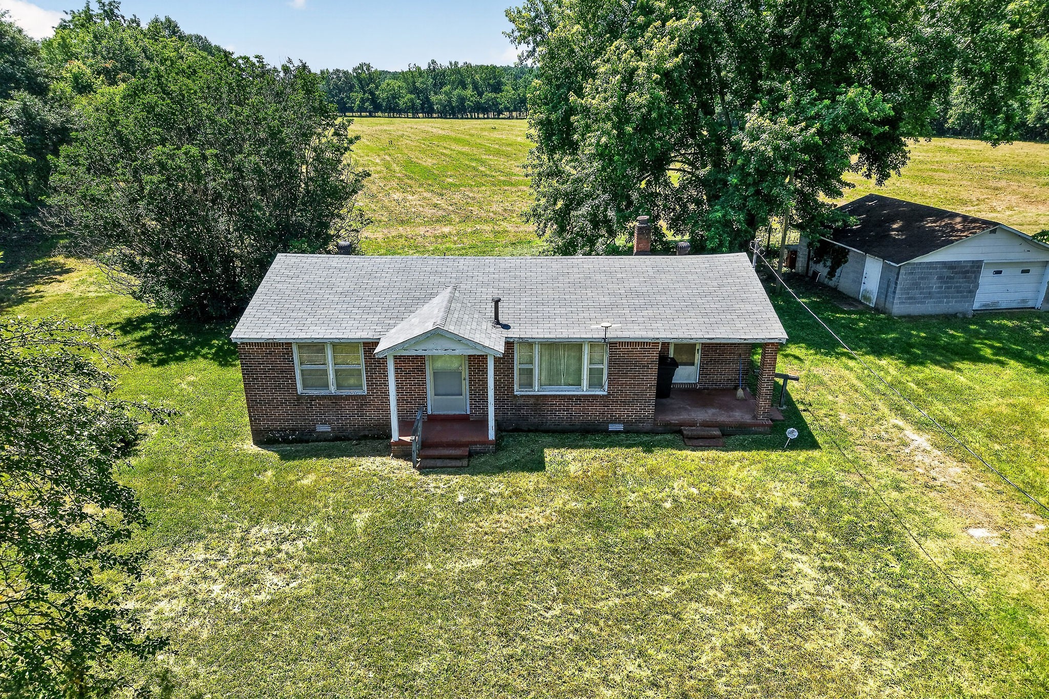 389 Lowery Road Smithville, TN 37166 - Photo 4 of 26