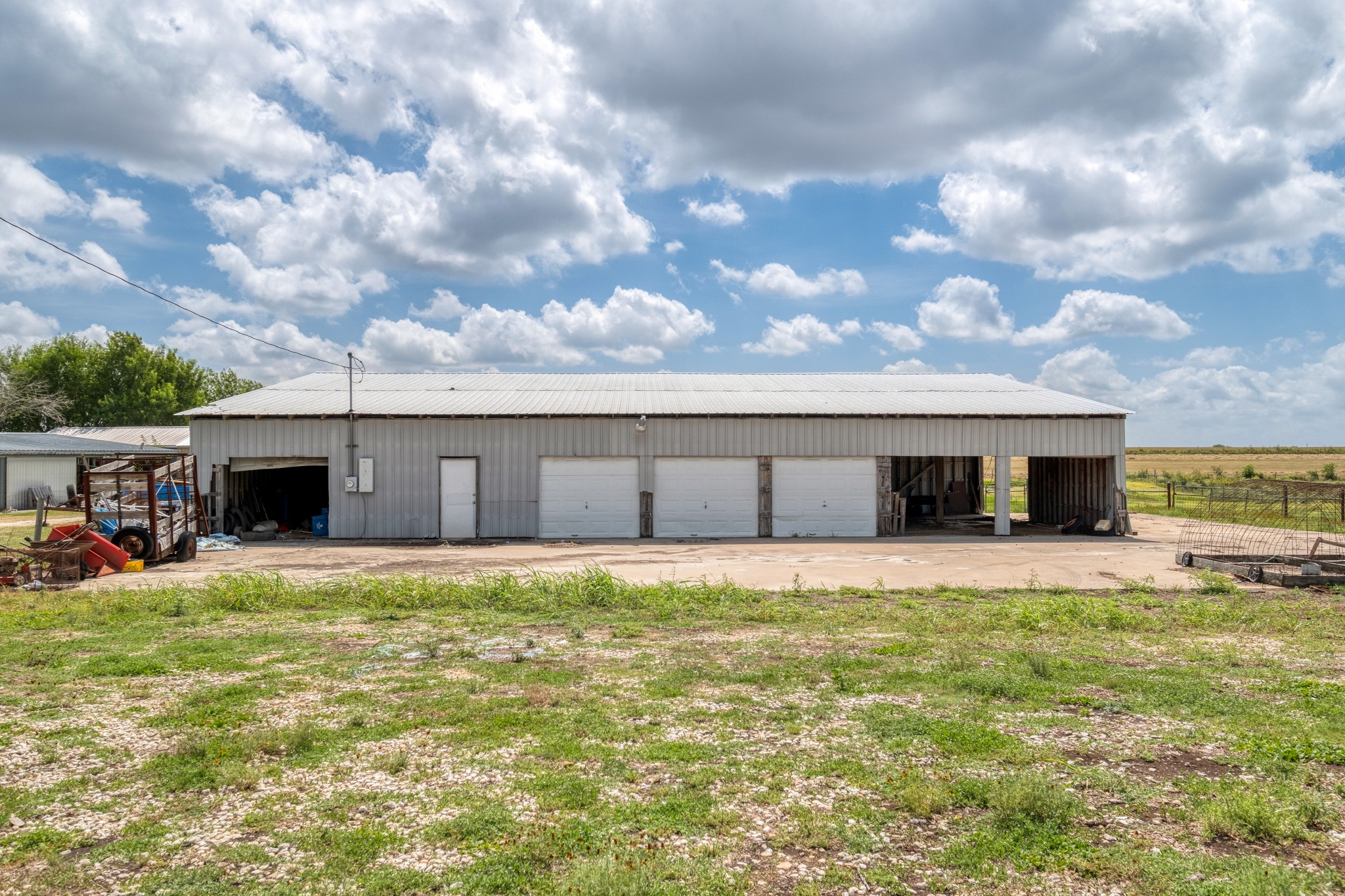 2701 Windy Ridge Road Taylor, TX 76574 - Photo 20 of 28 3,000 sqft barn