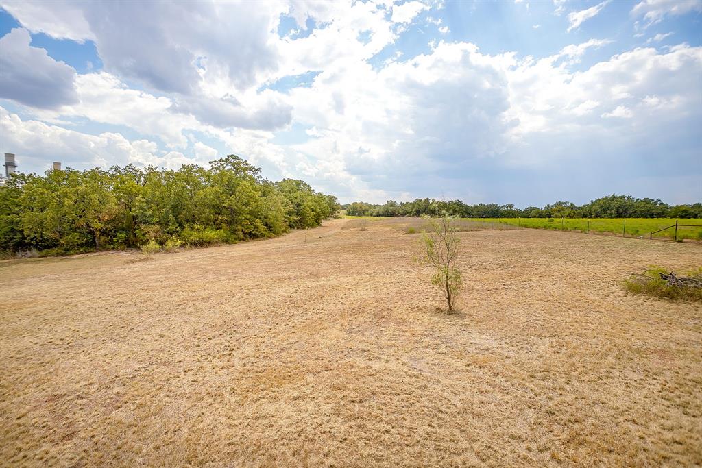 3500 Henderson Ranch Road Bridgeport, TX 76426 - Photo 35 of 40 a view of an ocean beach and mountain