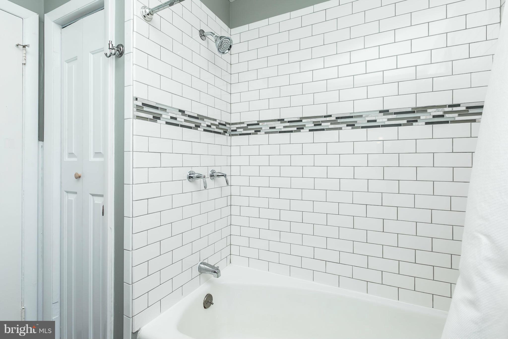 1 Beechdale Road Baltimore, MD 21210 - Photo 22 of 28 a bathroom with a bathtub