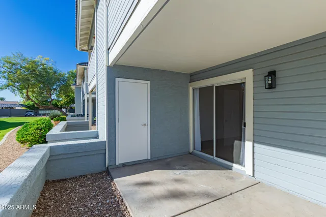 a view of a entrance door of the house