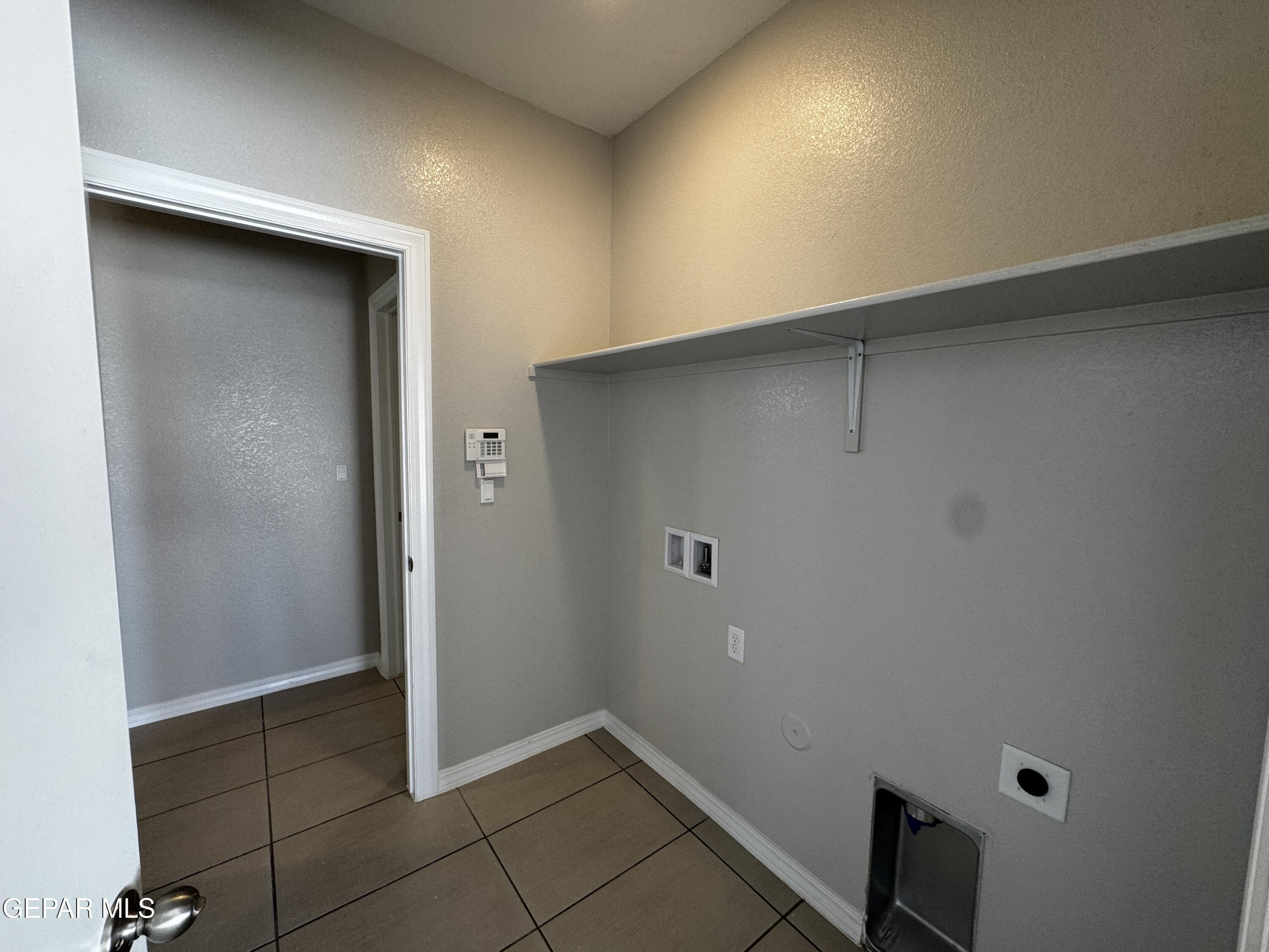 14434 Aria Lopez Drive El Paso, TX 79938 - Photo 35 of 37 a view of an empty room