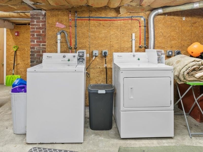 7-9 Clinton Street, Unit 4 Haverhill, MA 01830 - Photo 16 of 18