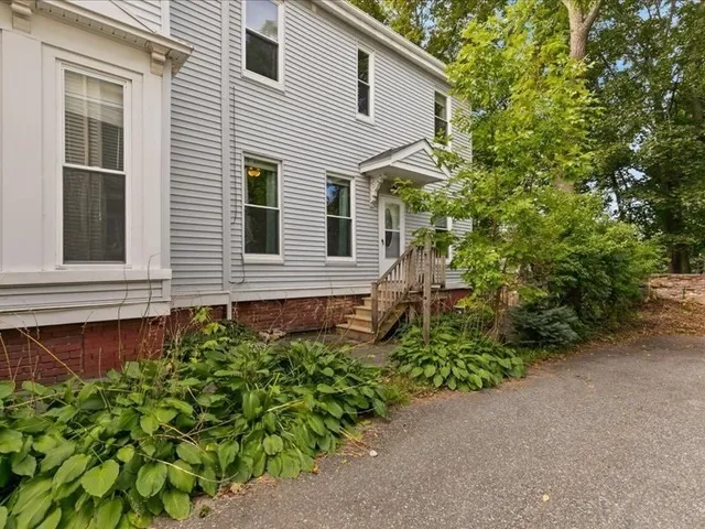 $279,900 | 7-9 Clinton Street, Unit 4, Haverhill, MA 01830