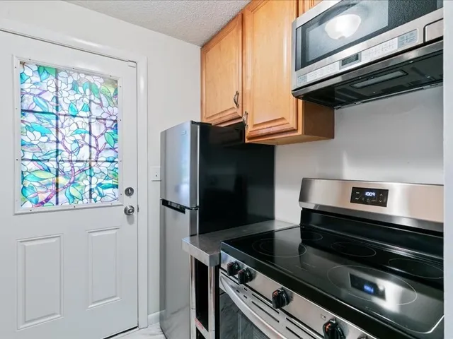 $279,900 | 7-9 Clinton Street, Unit 4, Haverhill, MA 01830