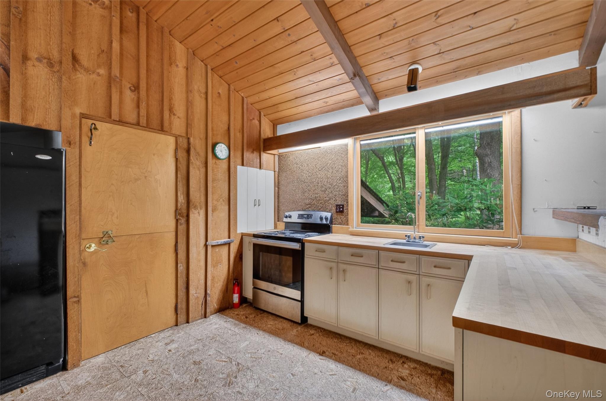 360 Hawley Road North Salem, NY 10560 - Photo 11 of 36