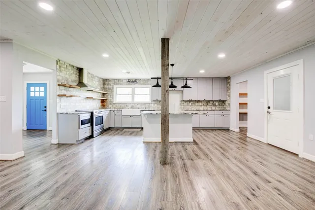 $310,000 | 379 Hale Road, Bay City, TX 77414