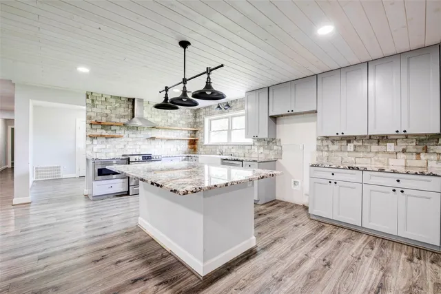 $310,000 | 379 Hale Road, Bay City, TX 77414