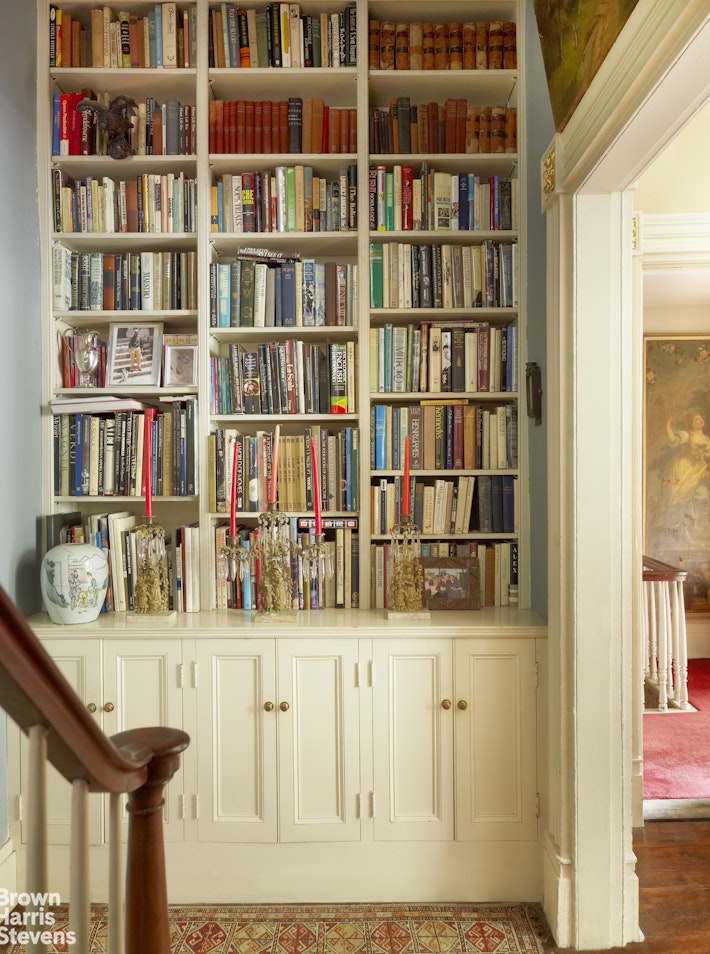 203 Prince Street Manhattan, NY 10012 - Photo 39 of 45 a view of front door