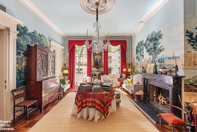 a view of a building entrance