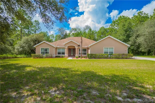 $465,000 | 3856 West Birds Nest Drive, Beverly Hills, FL 34465