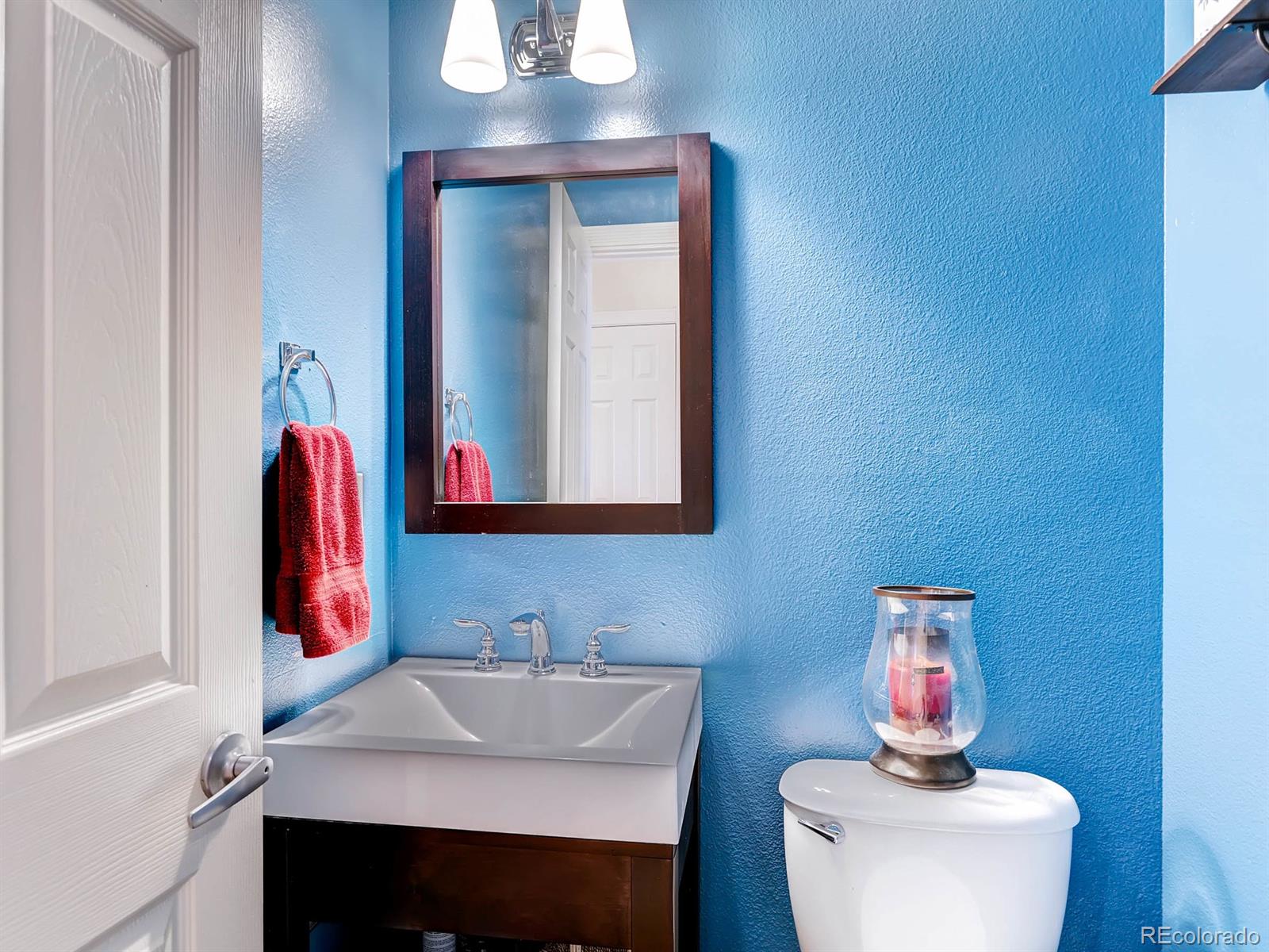 10039 Apollo Bay Way Highlands Ranch, CO 80130 - Photo 12 of 33 Gallery Image 12