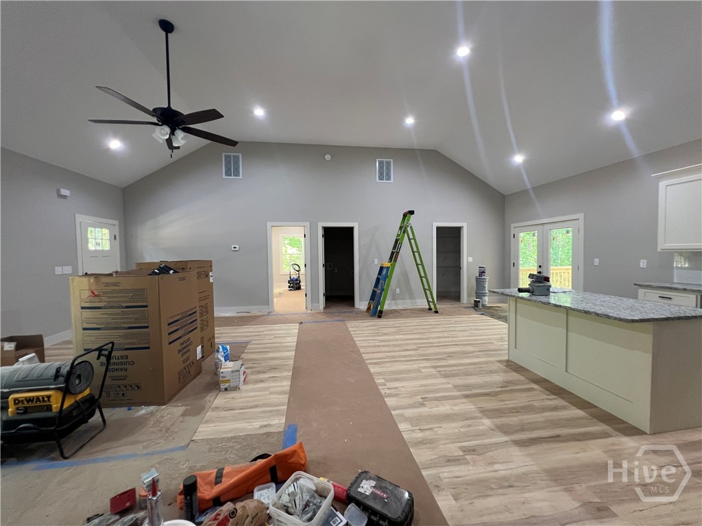 79 South Gholston Extension Comer, GA 30629 - Photo 2 of 17 great room