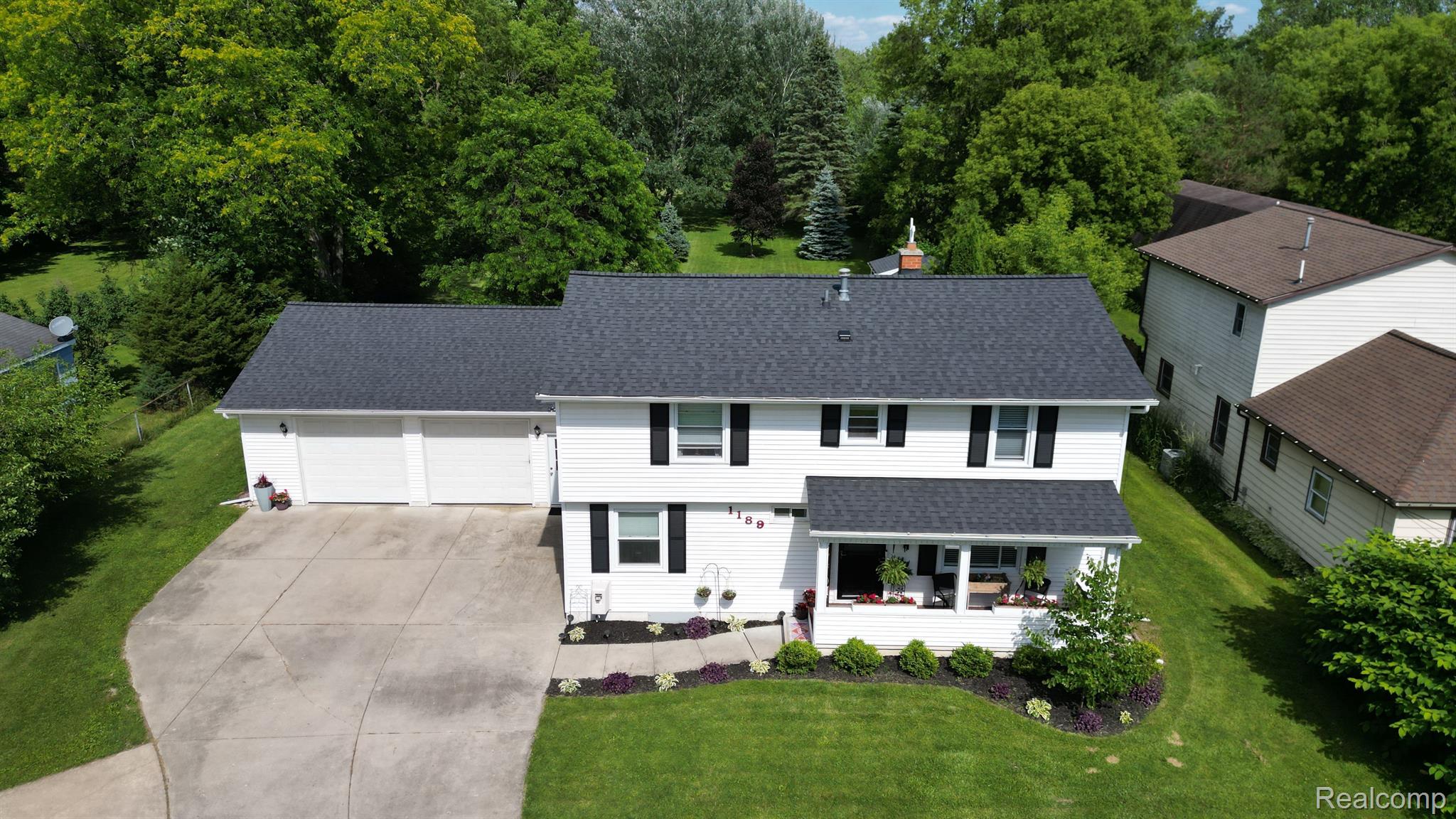 1189 Rinn Street Burton, MI 48509 - Photo 2 of 44 Aerial of the front of home