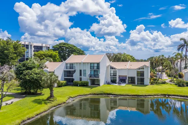 $290,000 | 2003 Bridgewood Drive, Unit 2003, Boca Raton, FL 33434