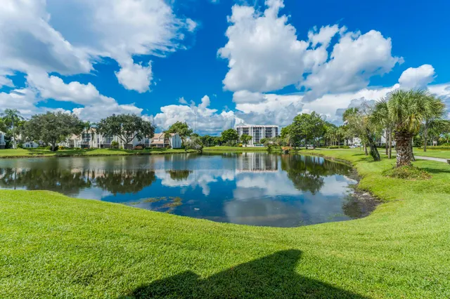 $290,000 | 2003 Bridgewood Drive, Unit 2003, Boca Raton, FL 33434
