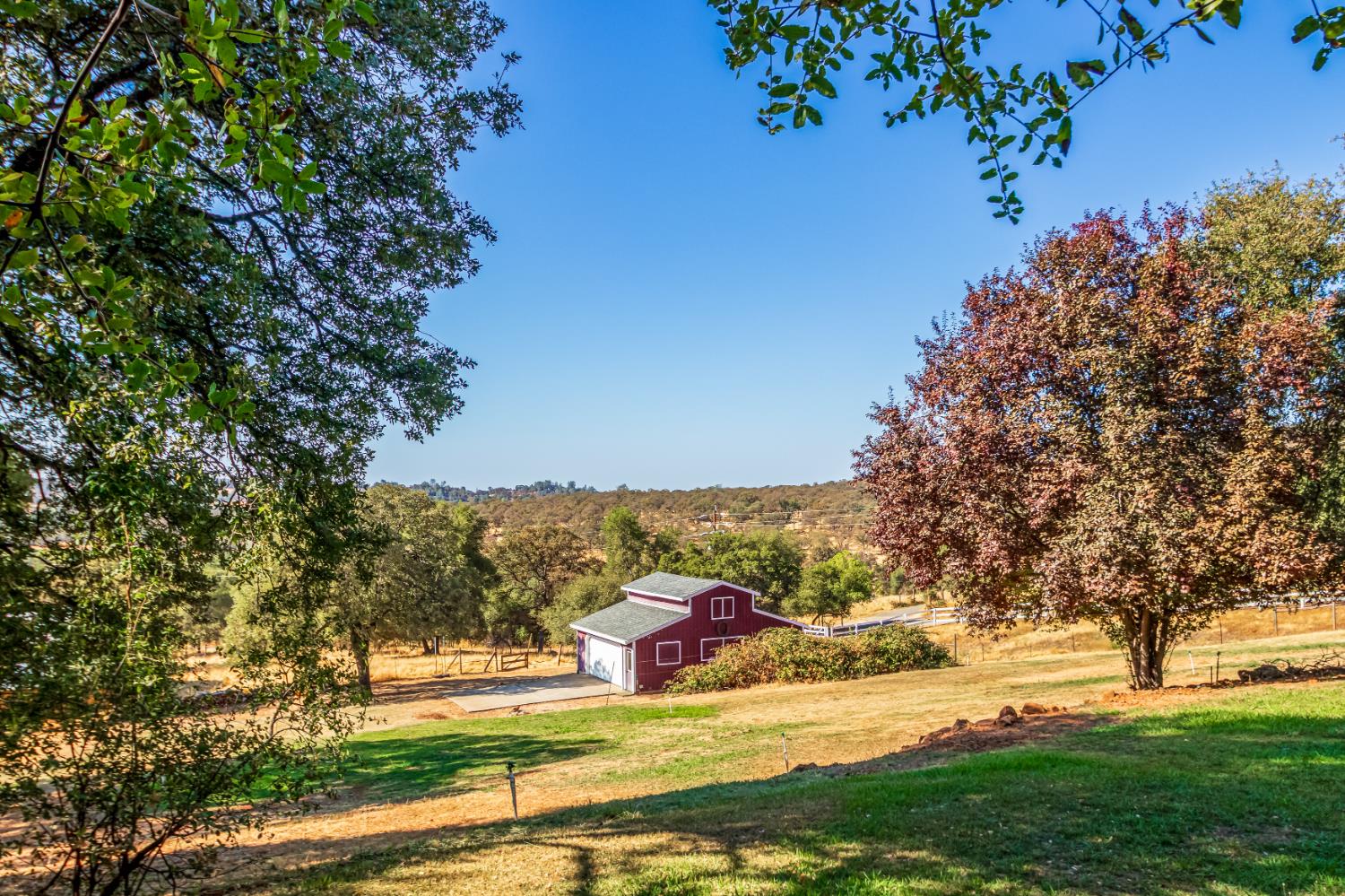 9290 Cramer Road Auburn, CA 95602 - Photo 50 of 67 a view of a city