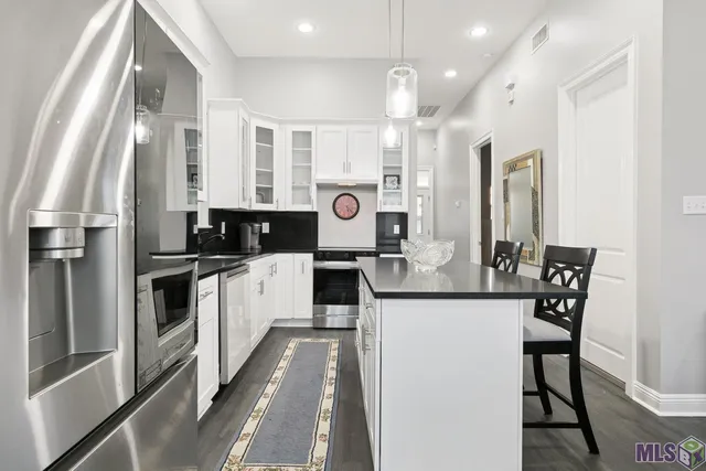 $2,400 | 2133 Dumaine Street, New Orleans, LA 70116