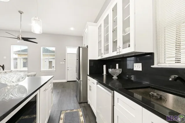 $2,400 | 2133 Dumaine Street, New Orleans, LA 70116